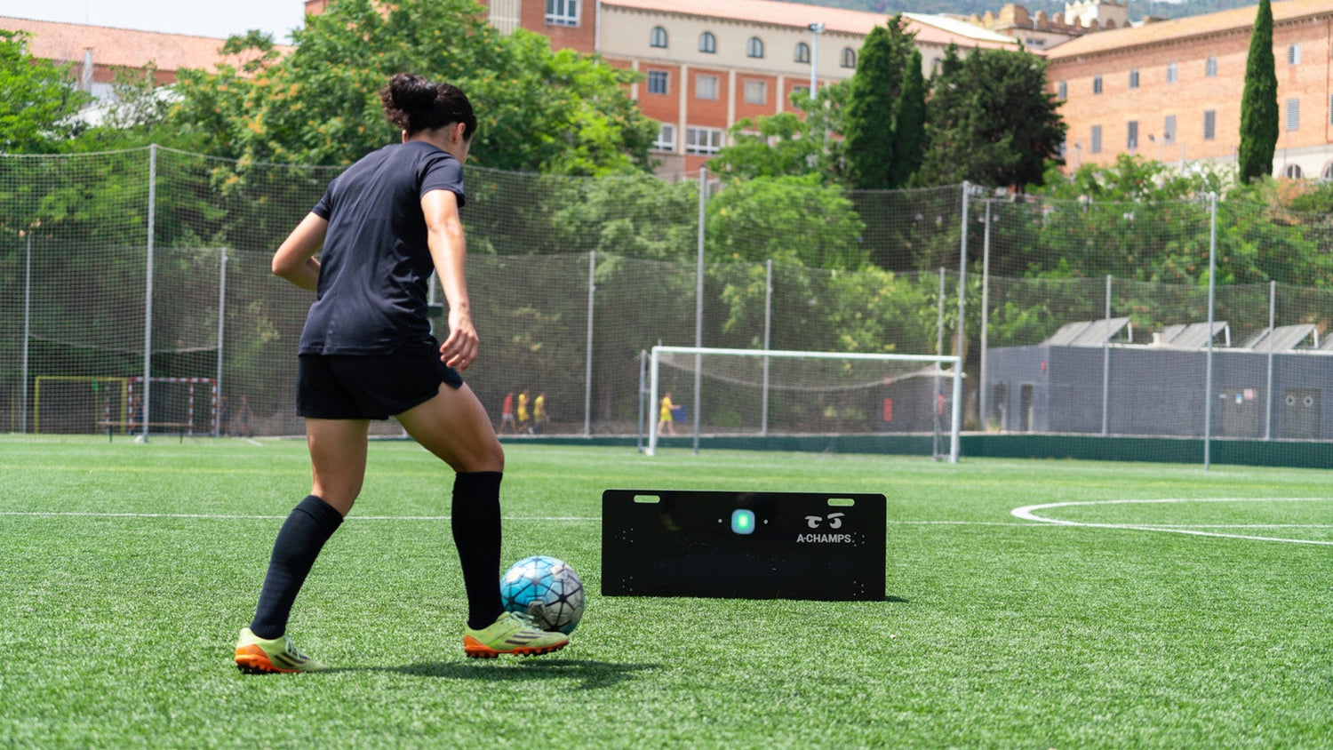 Different Ways to Use a Soccer Rebounder as a Training Tool