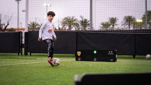 How to Improve Soccer Scanning: Top Techniques and Drills - A-Champs Interactive Training Solutions S.L.