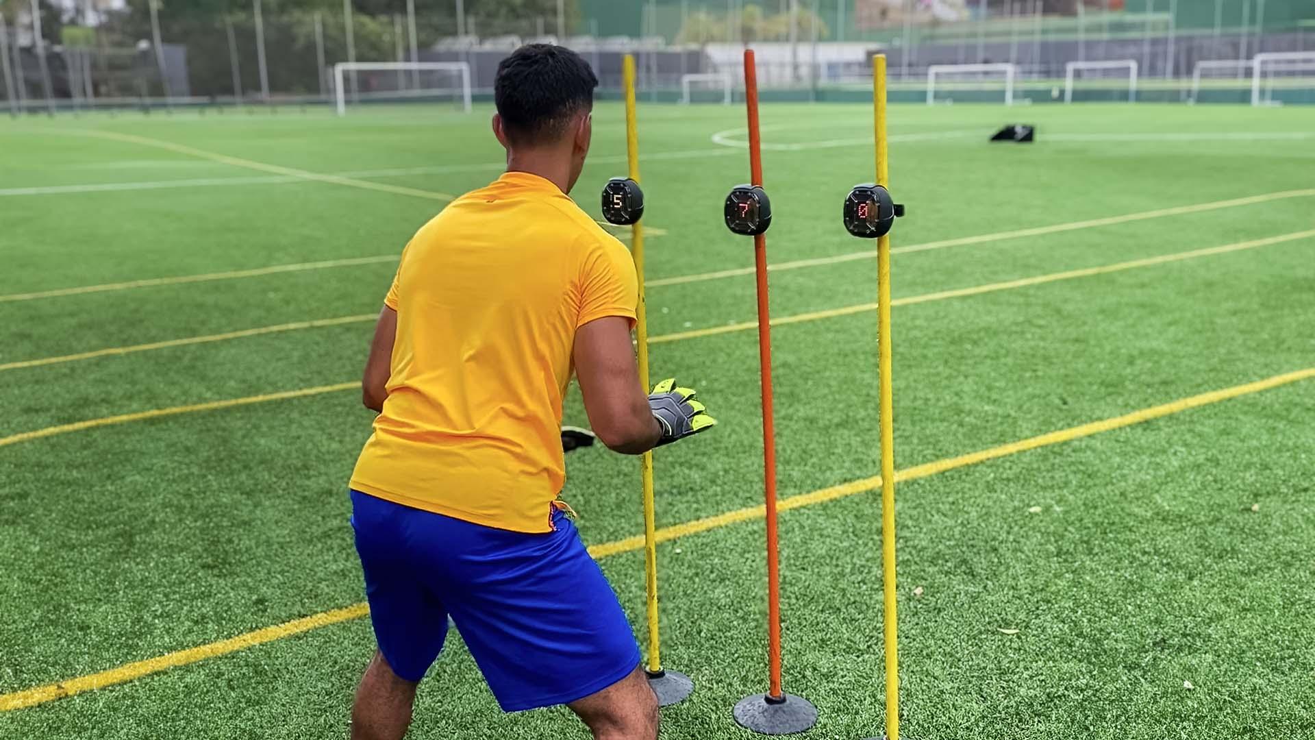 Soccer goalkeeper training: the best drills to improve your technique - A-Champs Interactive Training Solutions S.L.