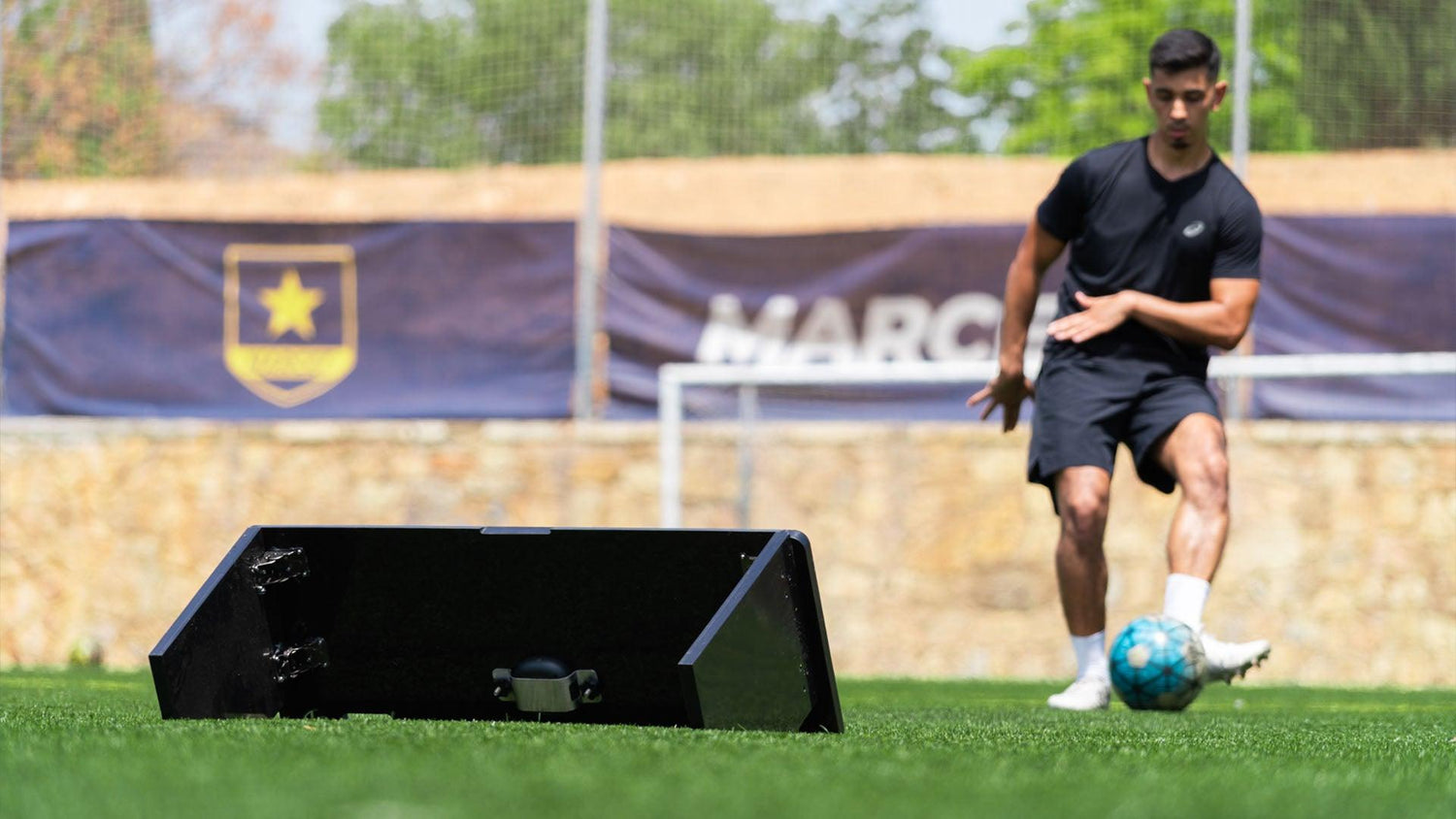 The 4 soccer techniques you need to master - A-Champs Interactive Training Solutions S.L.