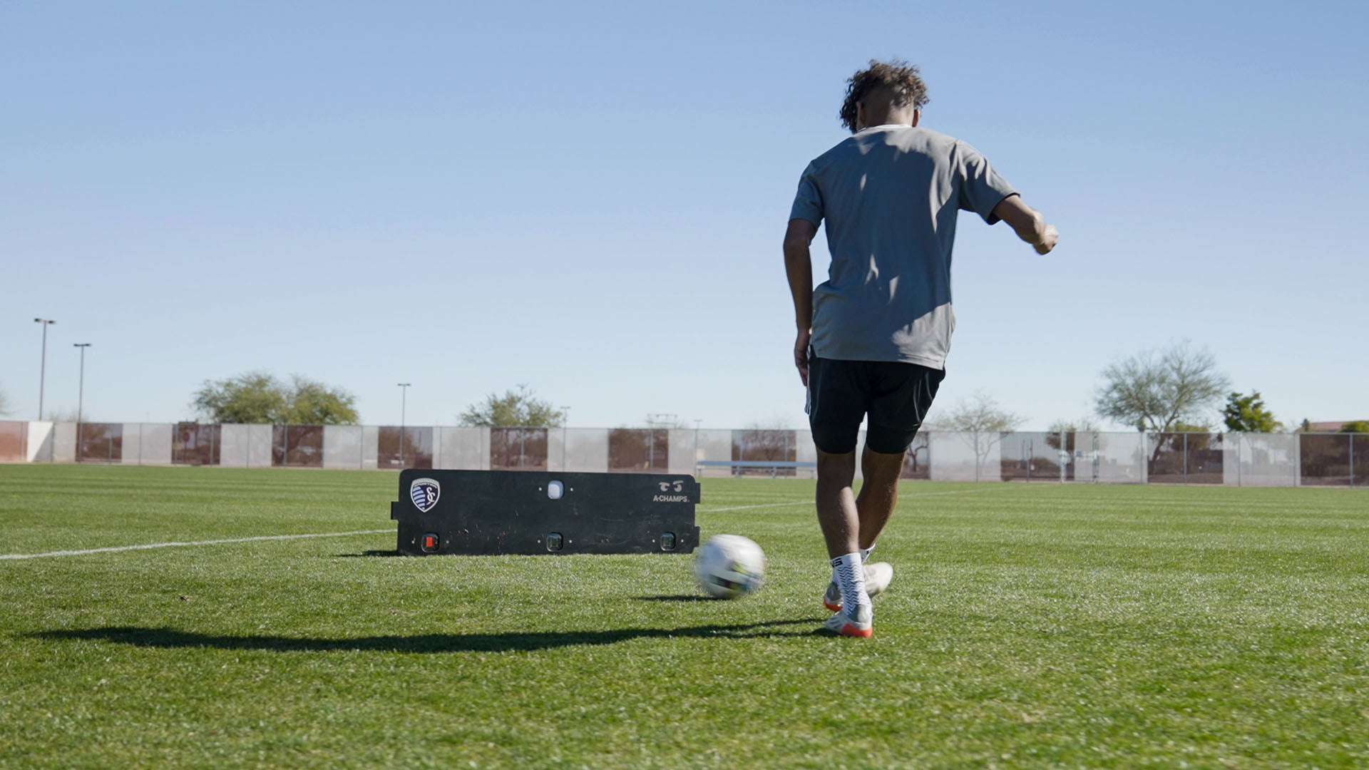 Boost reaction times with the RebounderPro