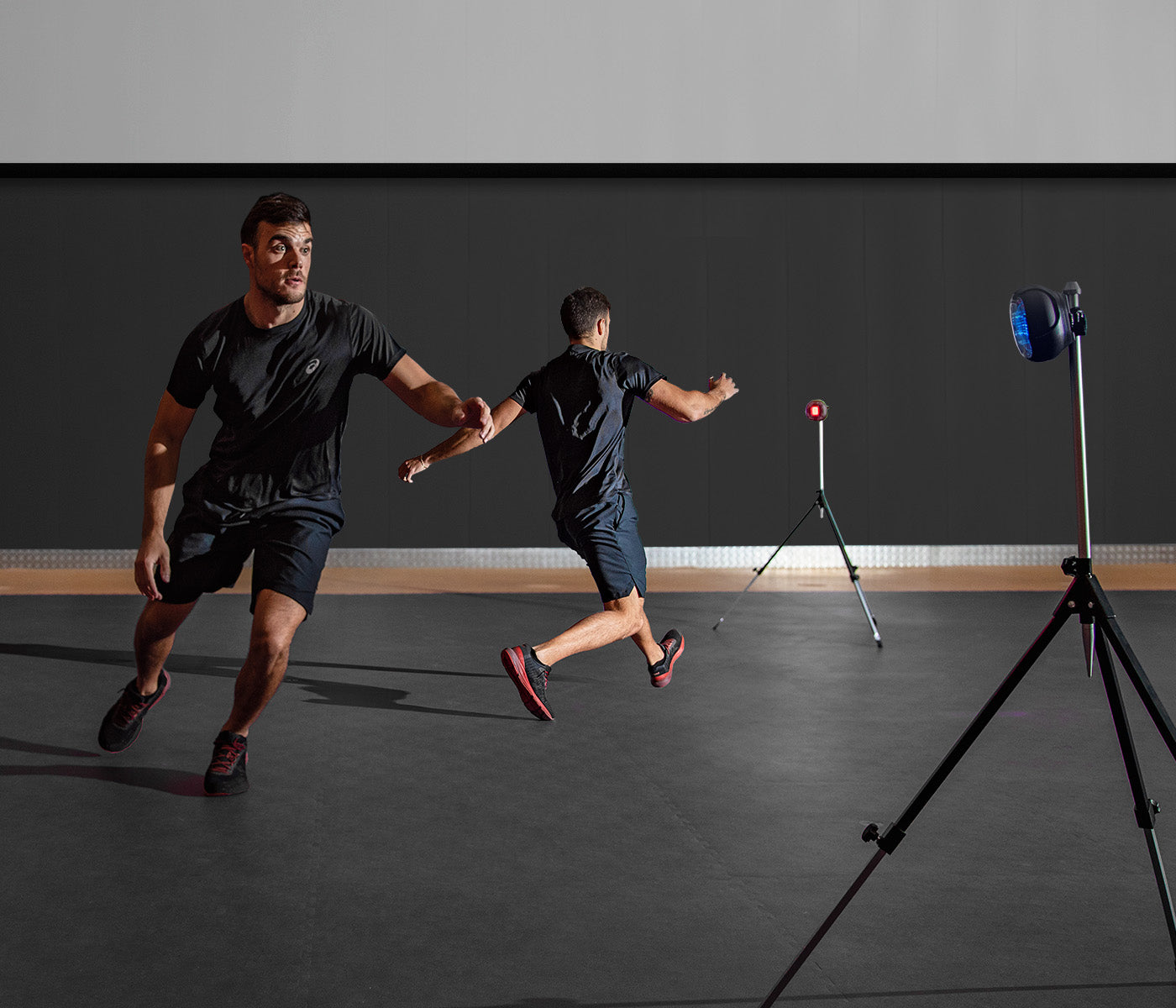 Train reaction time and agility with the ROX system from A-Champs