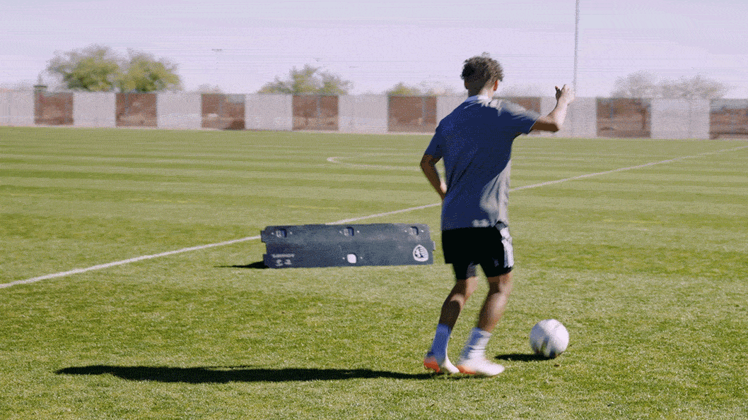 RebounderPro by A-Champs: The perfect way to practice volleys