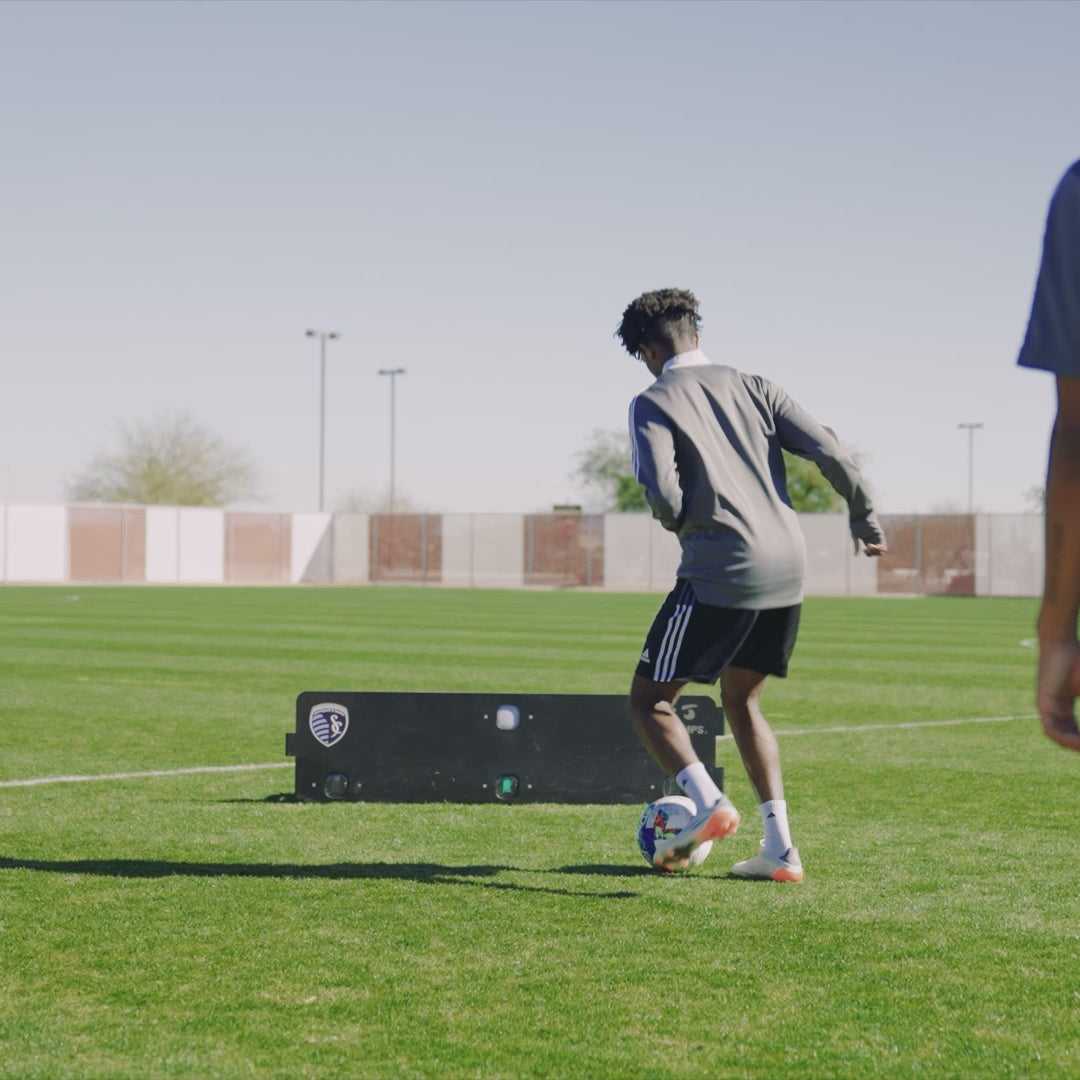 Train like a professional with the RebounderPro from A-Champs