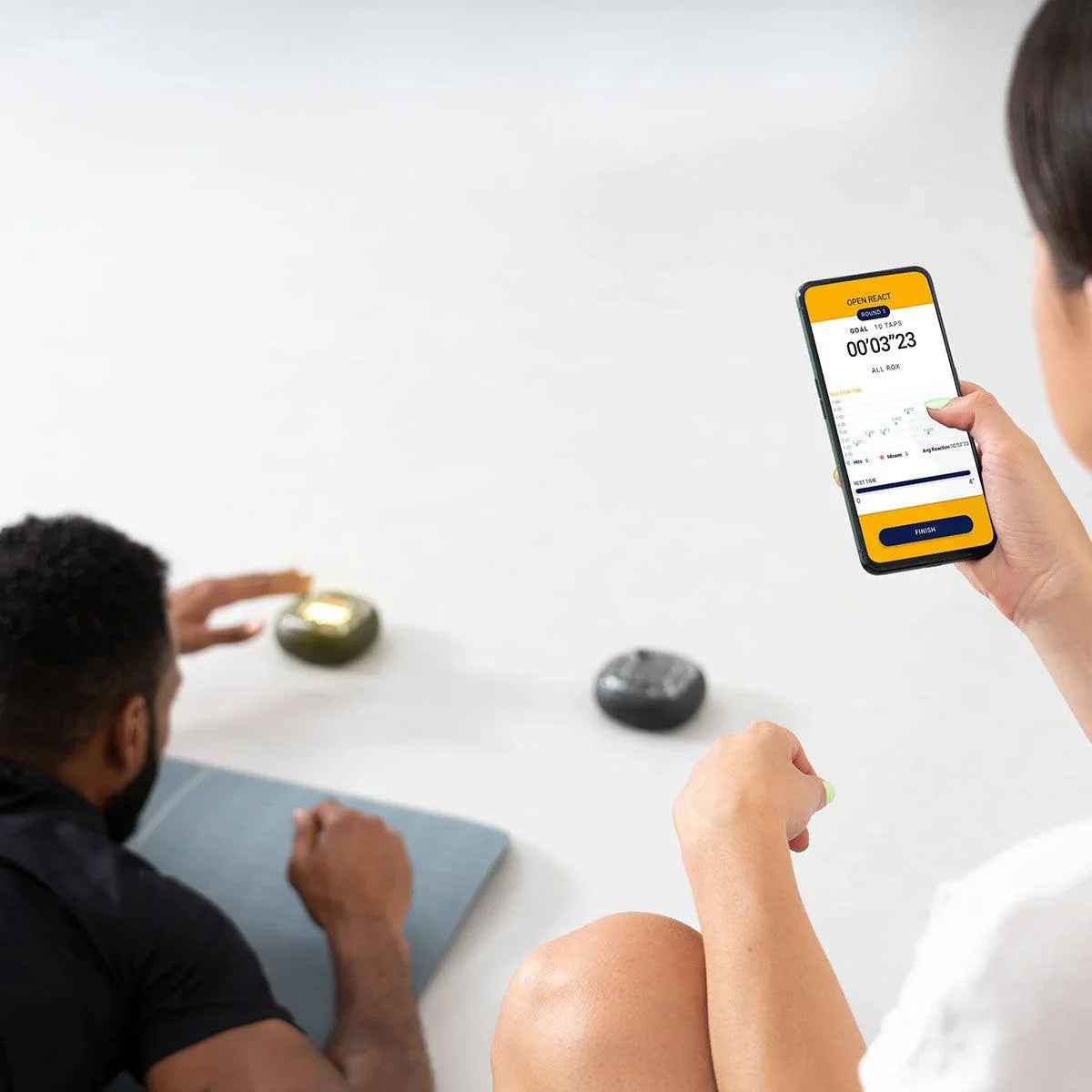 Track your patients training progress in the ROX App